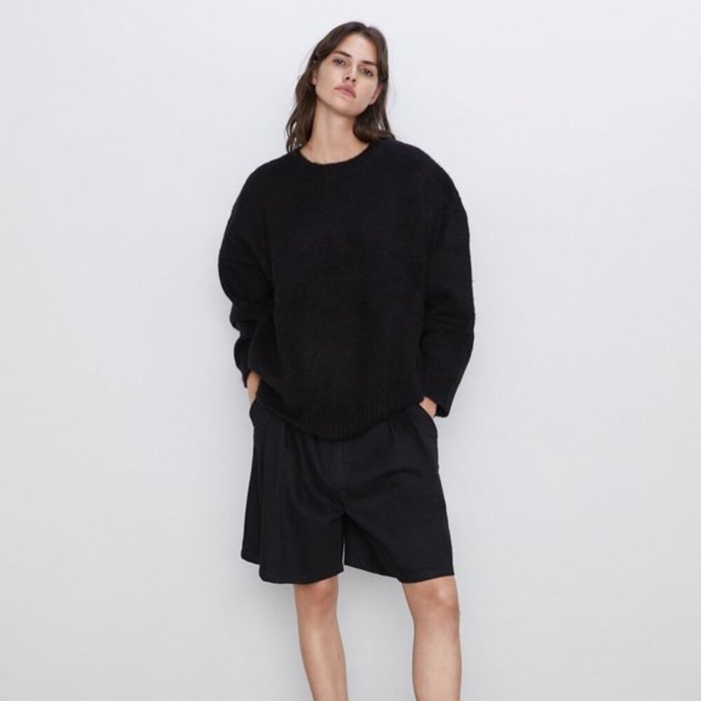 Black Zara Oversized Chunky Knit Crew Neck Long Sleeve Sweater (NWT)